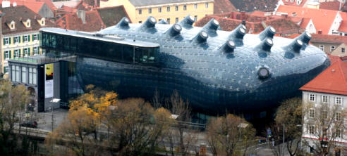 Image:Graz Kunsthaus vom Schlossberg 20061126.jpg